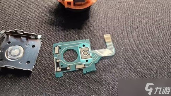完了！玩家拆解Switch2手柄 确认未使用霍尔效应摇杆