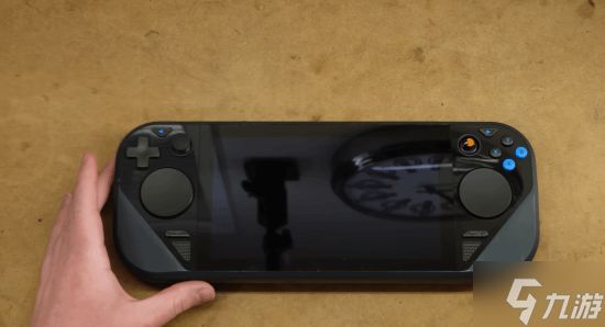 博主花2万购入Steam Deck原型机!内部结构罕见曝光