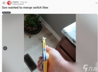 这个厉害了 7岁男孩意外做出了黄蓝撞色Switch Lite