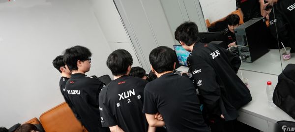 LPL最菜“雇佣兵”诞生？12场比赛0个MVP，观众：他被高估了