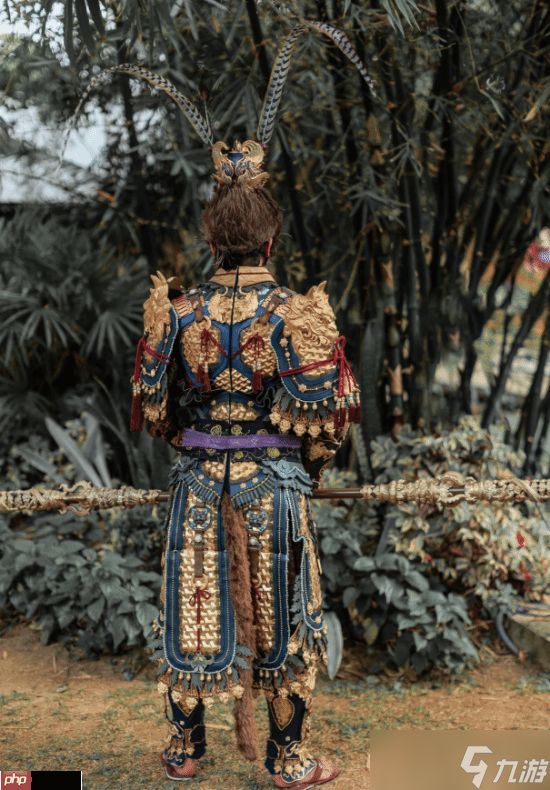 还原度极高！老外耗时6个月手工打造《黑神话：悟空》Cos服
