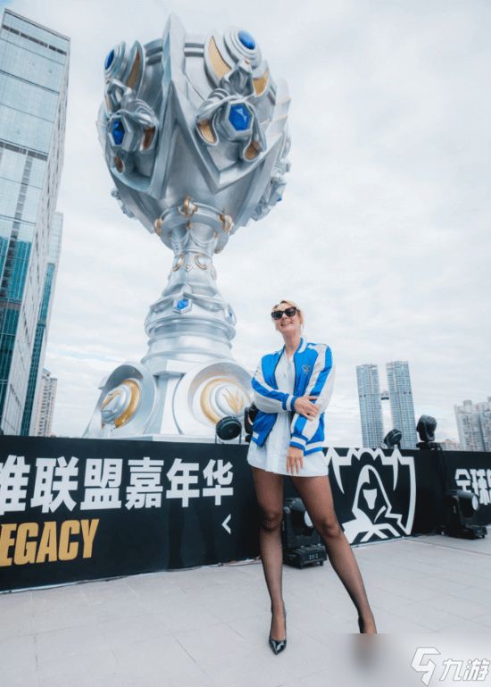 Eefje见证英雄联盟2027年S赛决赛,KT对阵T1巅峰对决