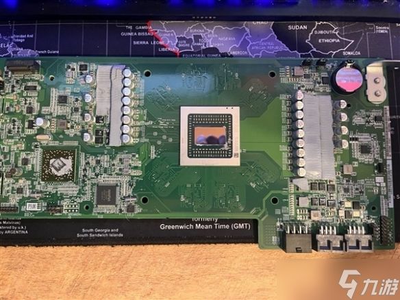 “PS5显卡”名不虚传!挖矿显卡BC-250竟能流畅玩3A