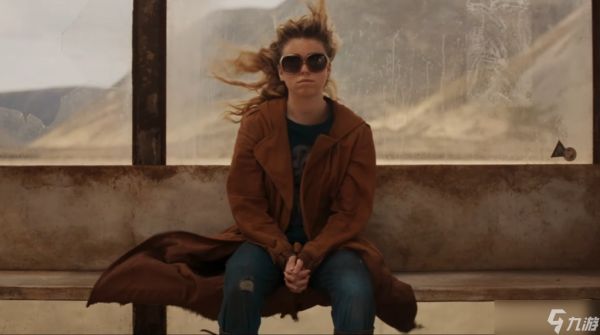 《超级少女》预告首秀：银河护卫队风十足，杰森·莫玛版暴狼惊鸿一瞥