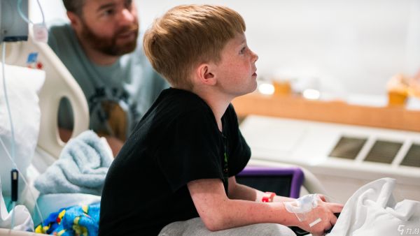 加拿大EB Games假日季推出活动:每笔交易都为困境儿童送去微笑