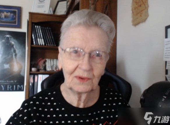 《老滚5》官号迎惊喜! 89岁"天际奶奶"圣诞现身报平安