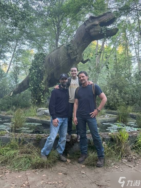 《最后生还者》"小熊女"谈尼尔：虽然不再参与第三季的拍摄 但依然与大家同在