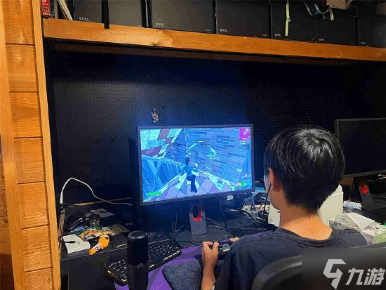 12岁天才小学毕业辍学打电竞!曾连打28小时到尿裤子