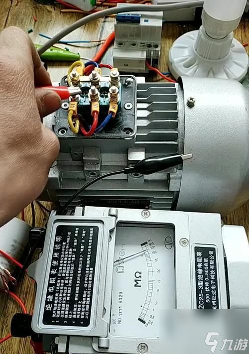 穿越火线rlt的使用方法是什么？