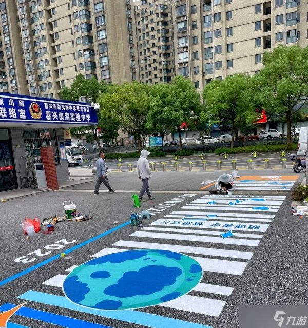 彩绘道路游戏攻略（探索无限可能的游戏世界）