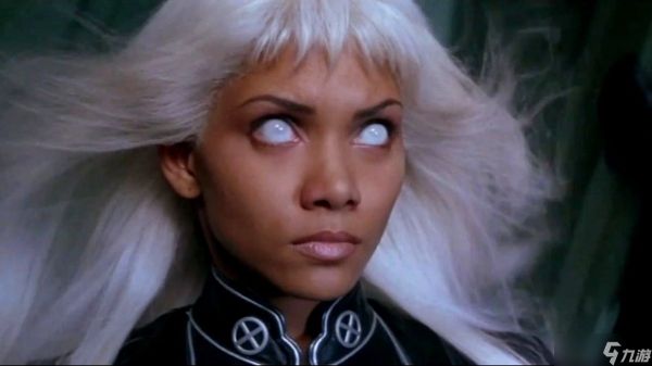 《X战警》明星哈莉·贝瑞再次强调不会出演《复仇者联盟：末日》，但暗示仍有可能在《秘密战争》中回归饰演暴风女