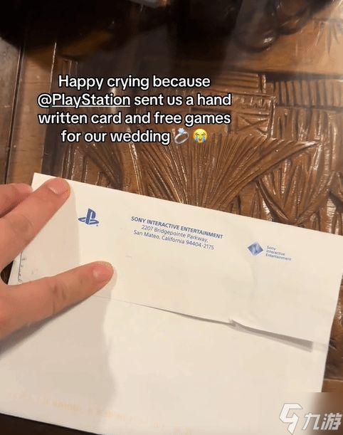 羡慕!新人结婚邀请索尼 结果索尼真随礼了!