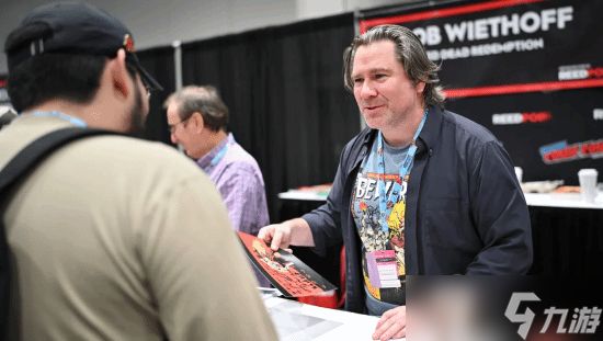 罗杰·克拉克以亚瑟·摩根身份为玩家修复<a linkid=392026>情感</a>存档