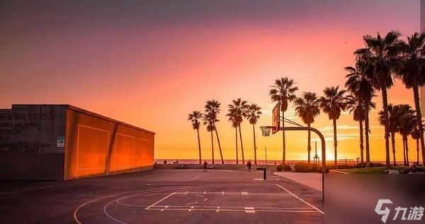 球场风云变幻莫测，挑战游戏人生（探索球场上的无限可能）