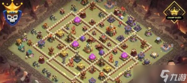 部落冲突多王使用的策略是什么？