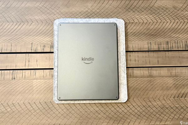 Kindle Scribe Colorsoft 评测